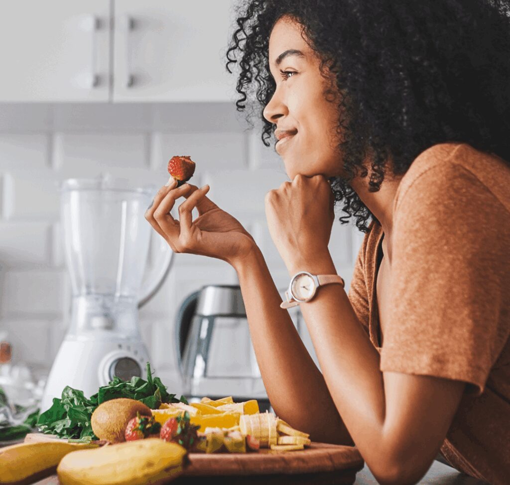healthy eating woman with strawberry